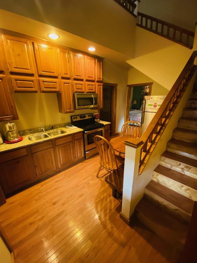 All Seasons Treehouse Village Eureka Springs Εξωτερικό φωτογραφία