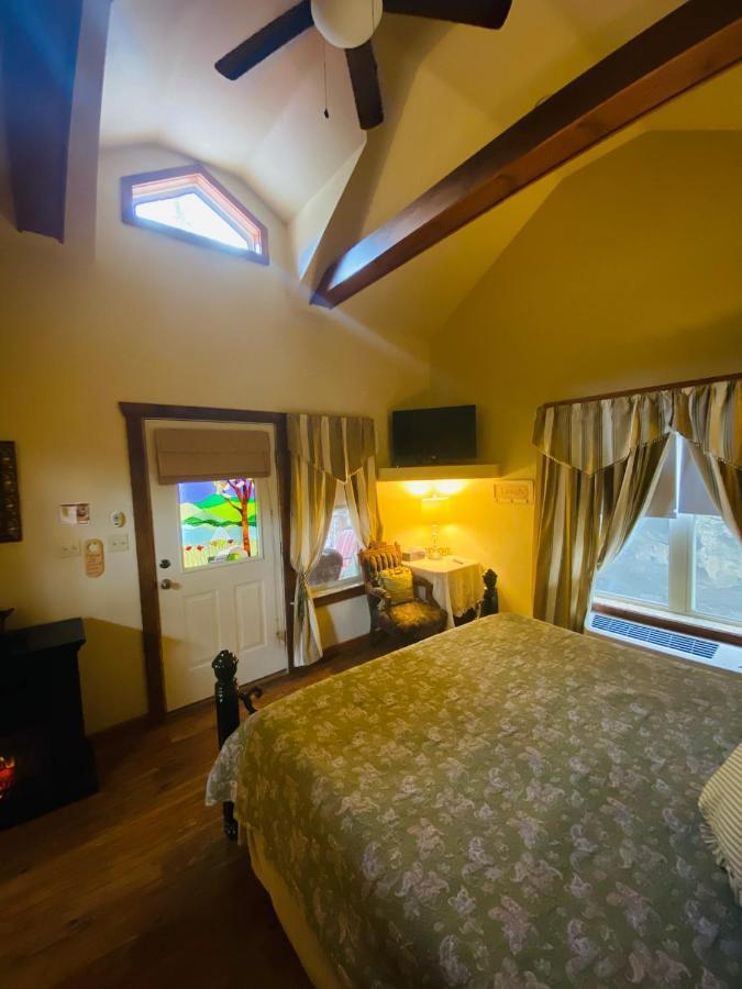 All Seasons Treehouse Village Eureka Springs Εξωτερικό φωτογραφία