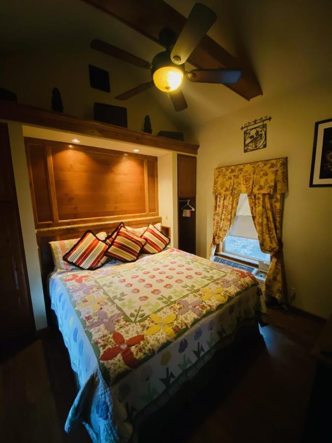All Seasons Treehouse Village Eureka Springs Εξωτερικό φωτογραφία